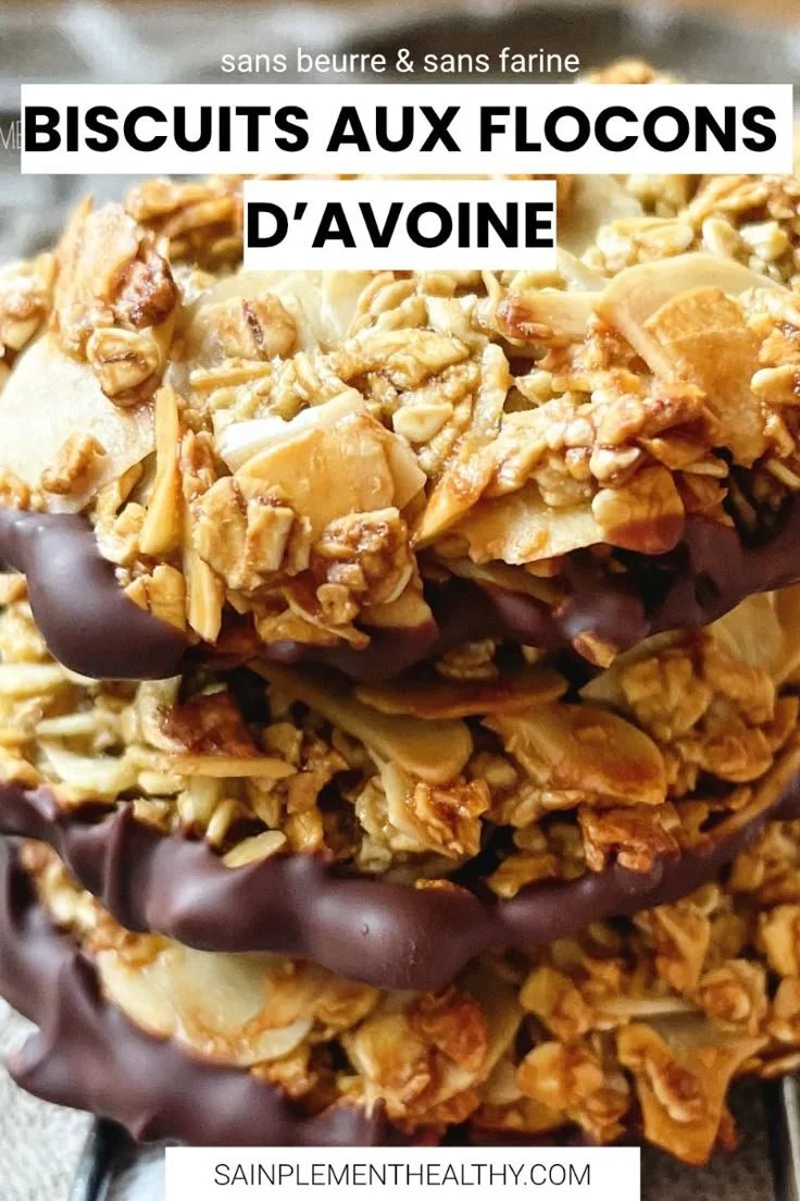 Biscuits aux flocons d'avoine et aux amandes sur une assiette