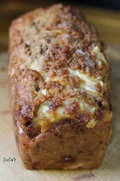 Cake croustillant aux poires râpées, spéculoos et chocolat, recette délicieuse et croustillante.