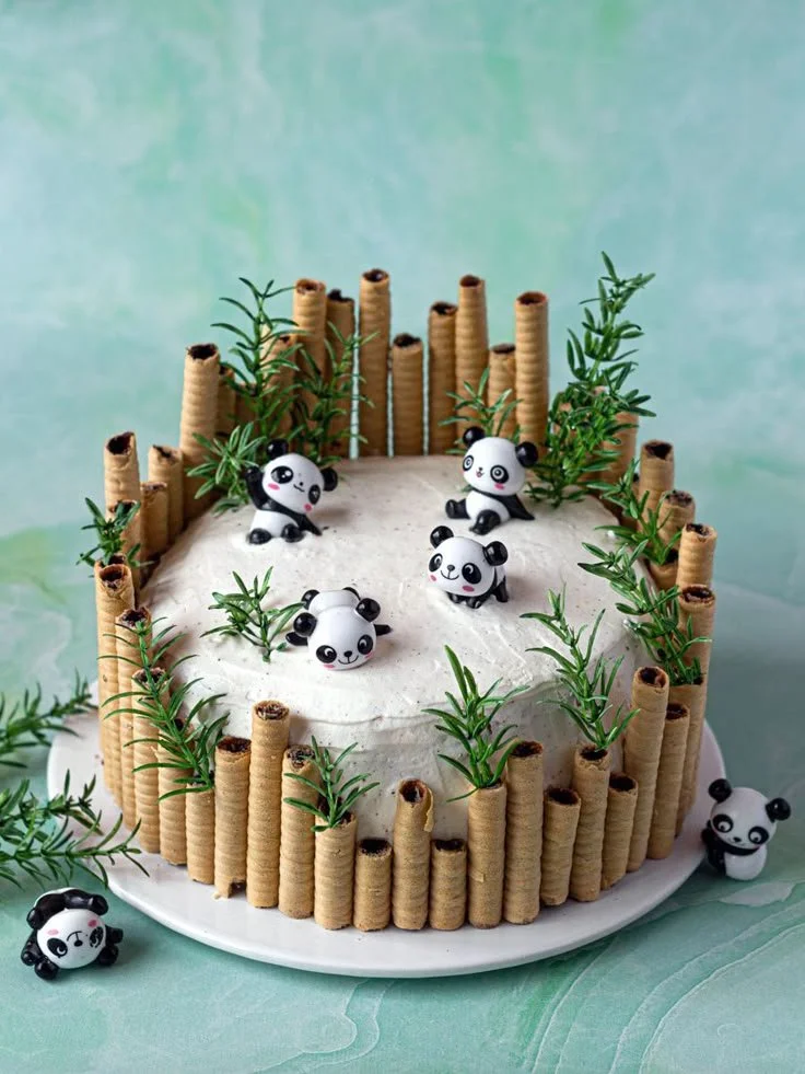 Gâteau d'anniversaire Panda décoré de manière créative par Amandine Cooking