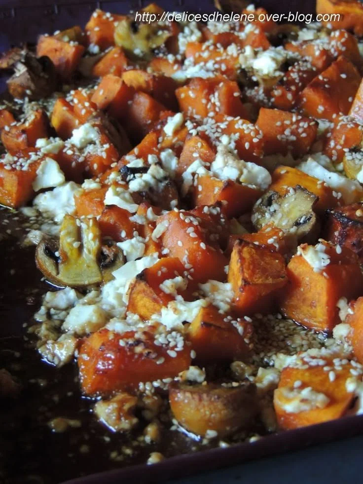 Potimarron rôti au four avec feta et miel, plat savoureux et réconfortant